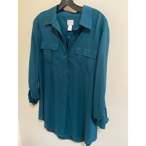Beautiful Chico’s jewel toned forest green button down blouse - Size 8